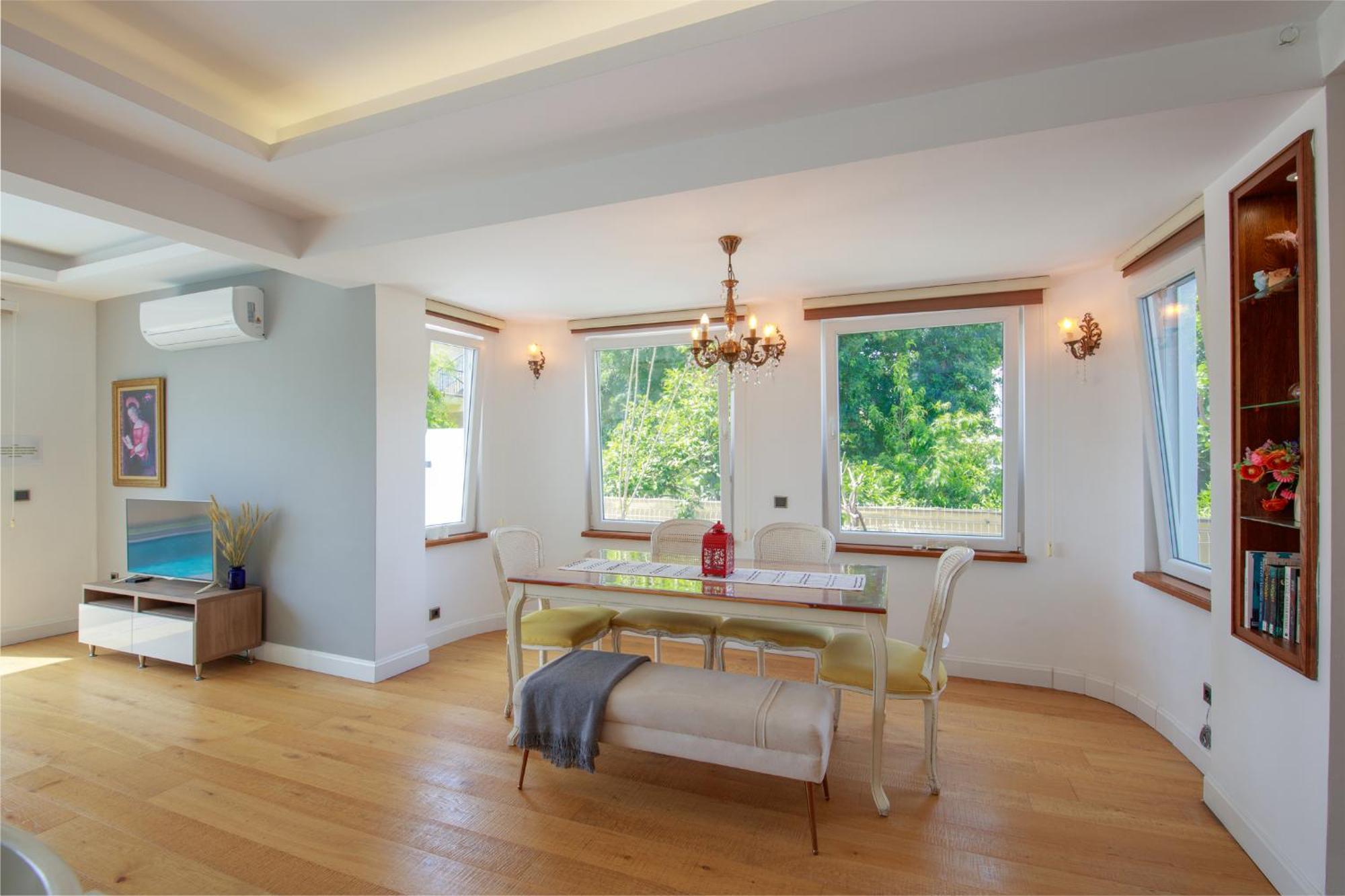 Villa Atlas *