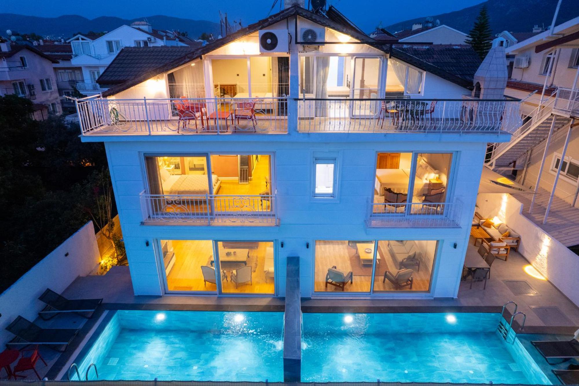 Villa Atlas *